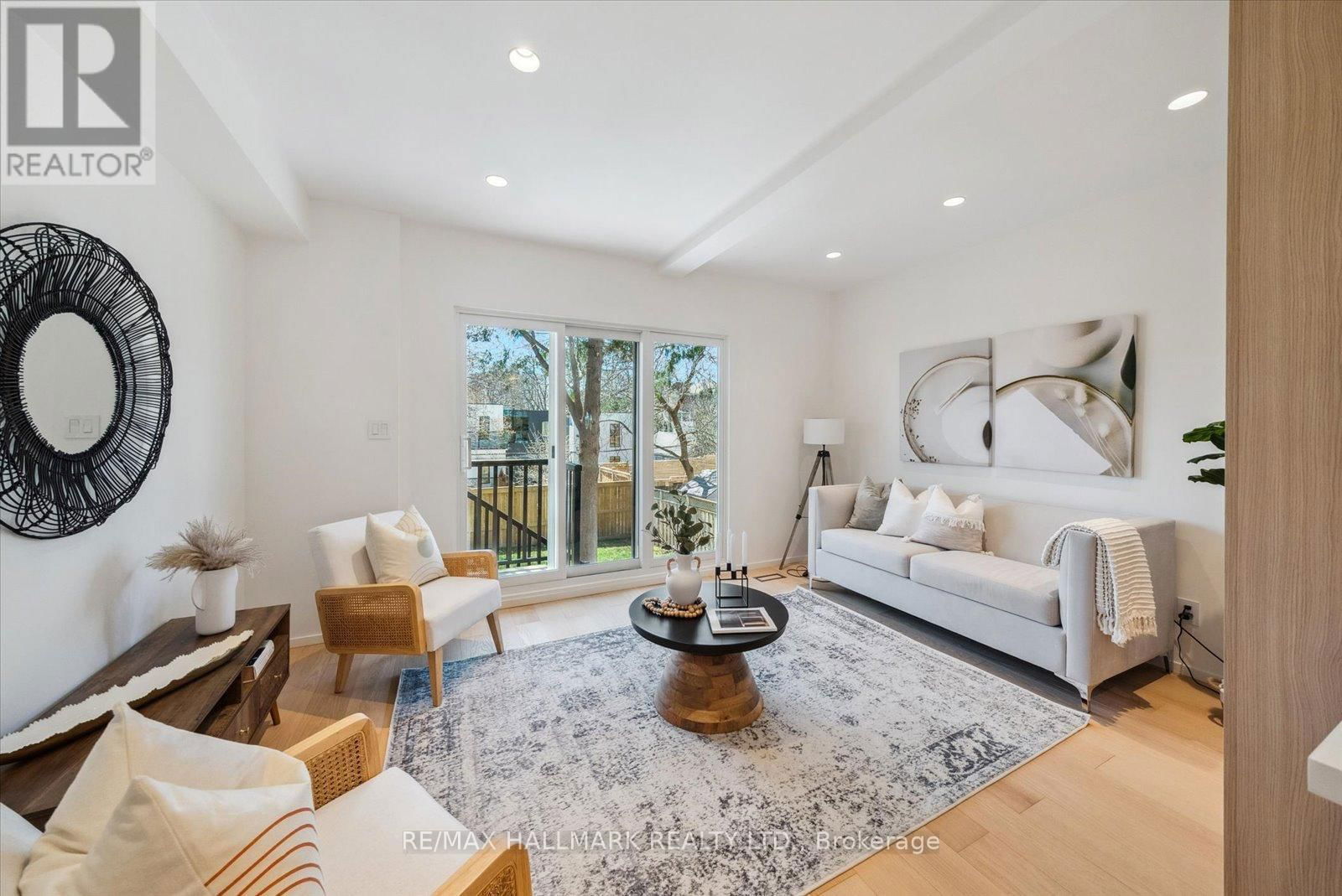 7 IVY AVENUE Image 14