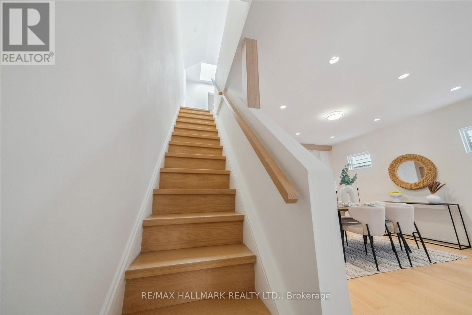 7 IVY AVENUE Image 17