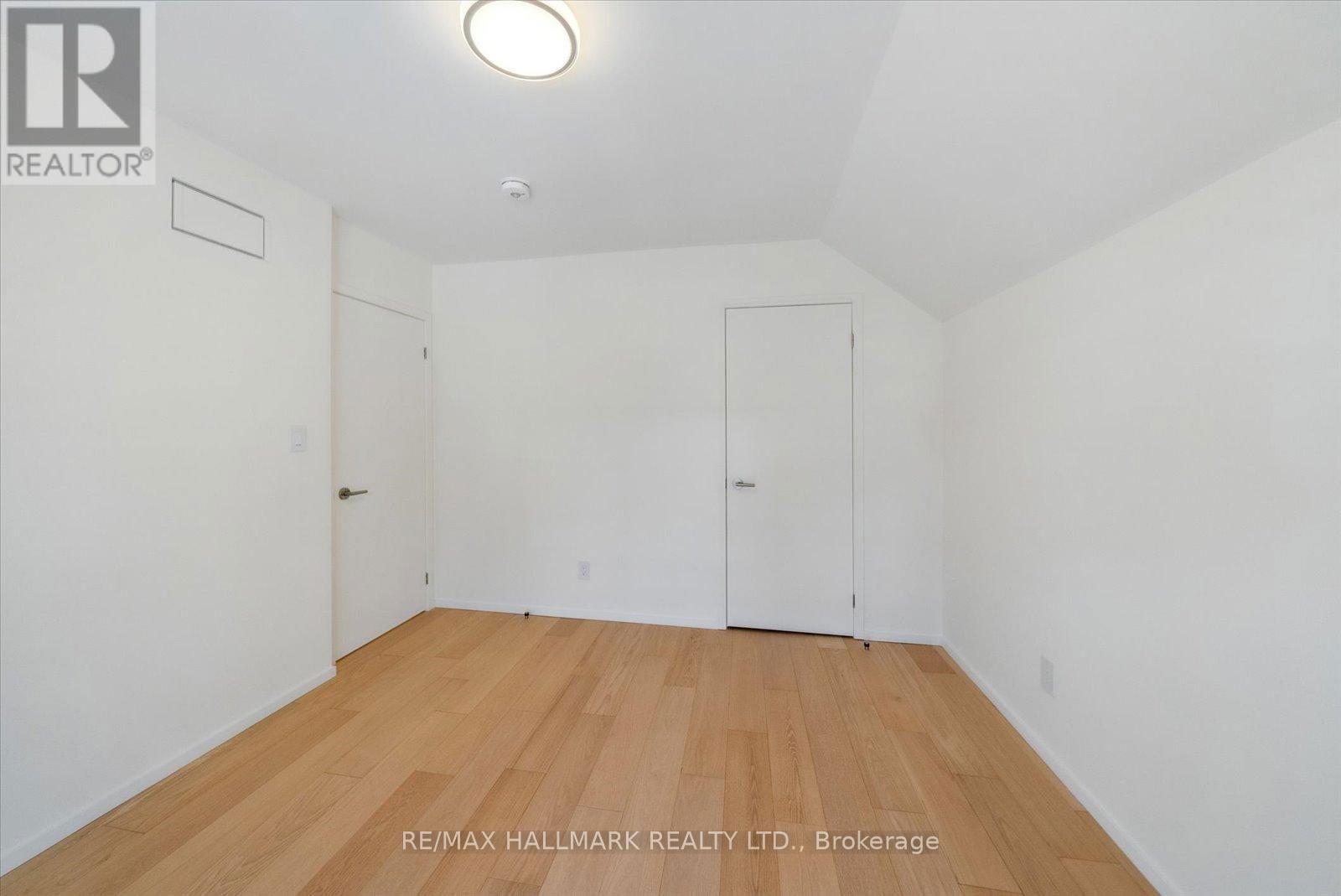 7 IVY AVENUE Image 28