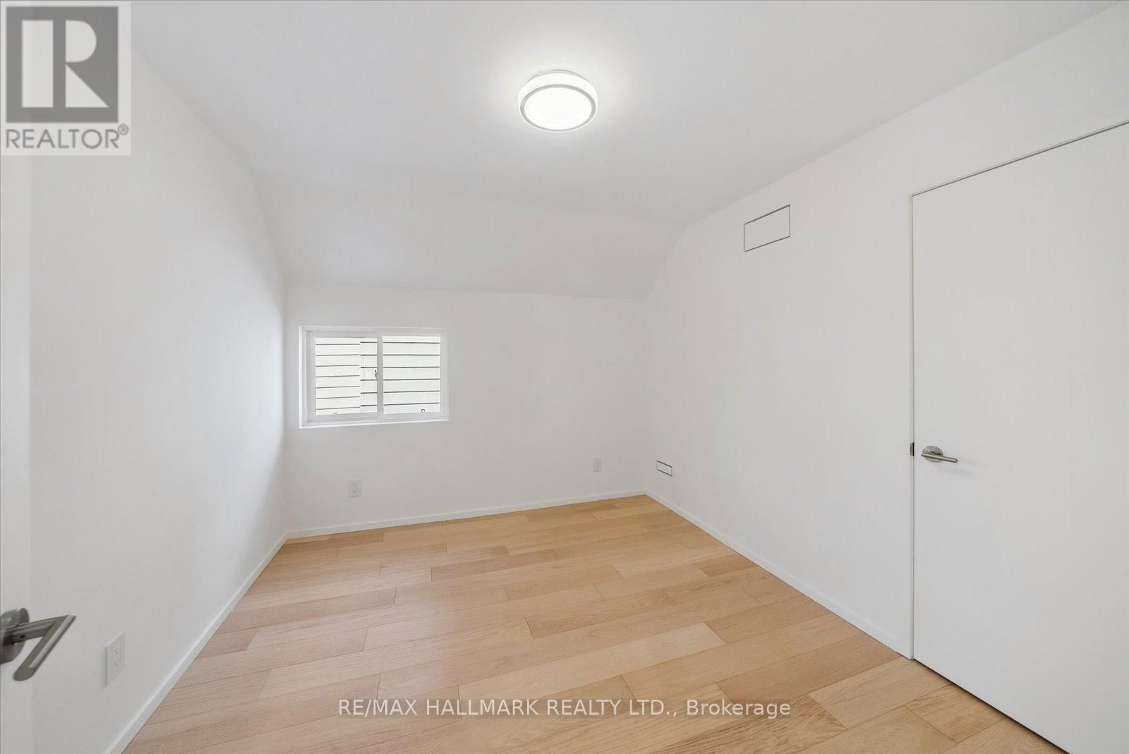 7 IVY AVENUE Image 29