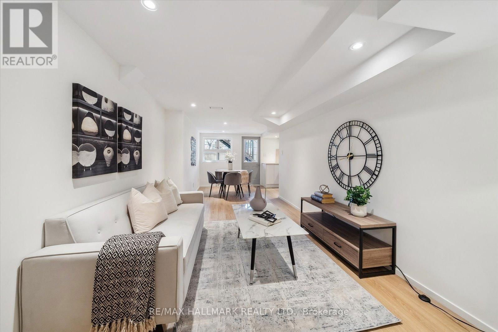 7 IVY AVENUE Image 34