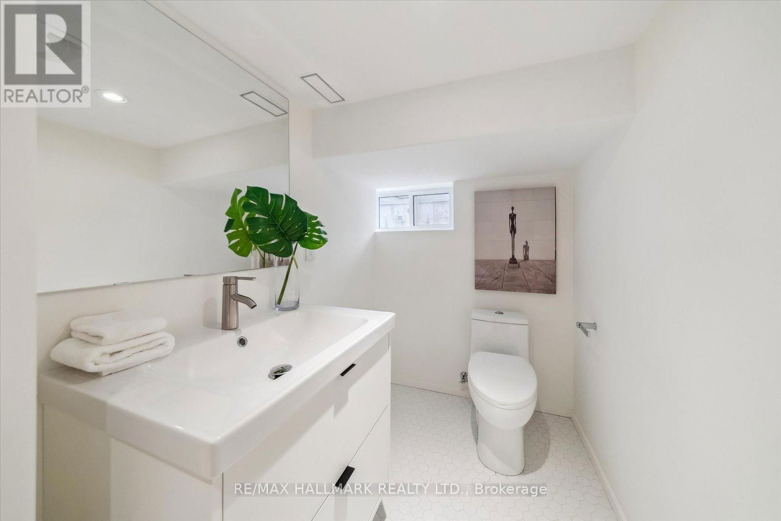 7 IVY AVENUE Image 38