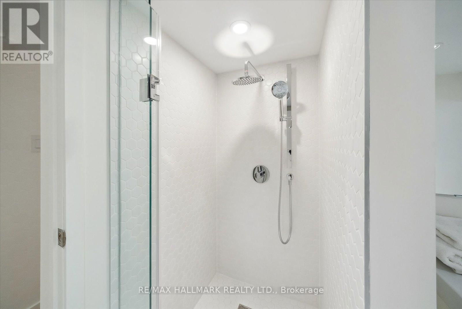 7 IVY AVENUE Image 39