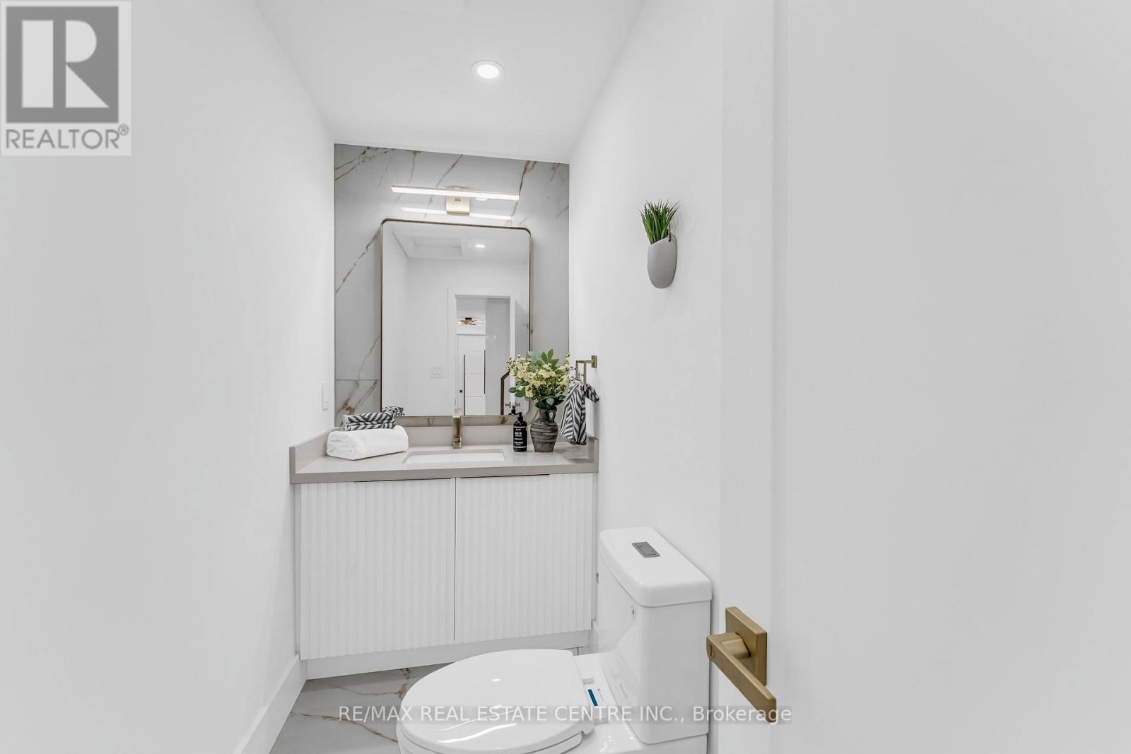 35 MUNFORD CRESCENT Image 18