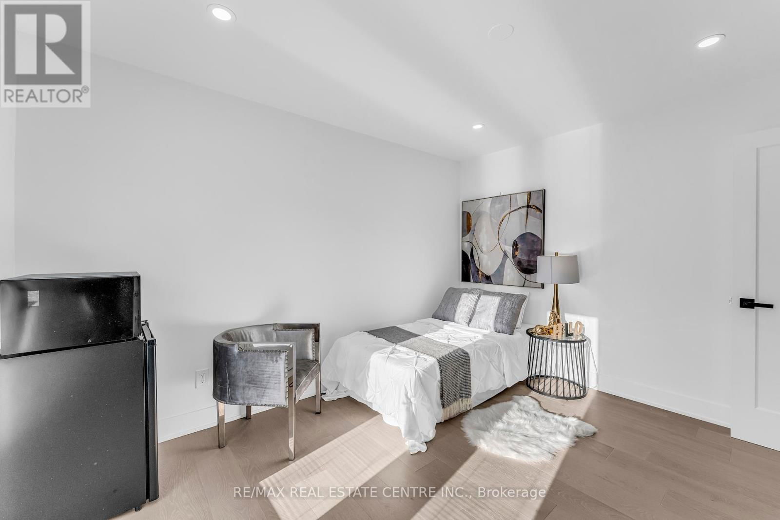 35 MUNFORD CRESCENT Image 27