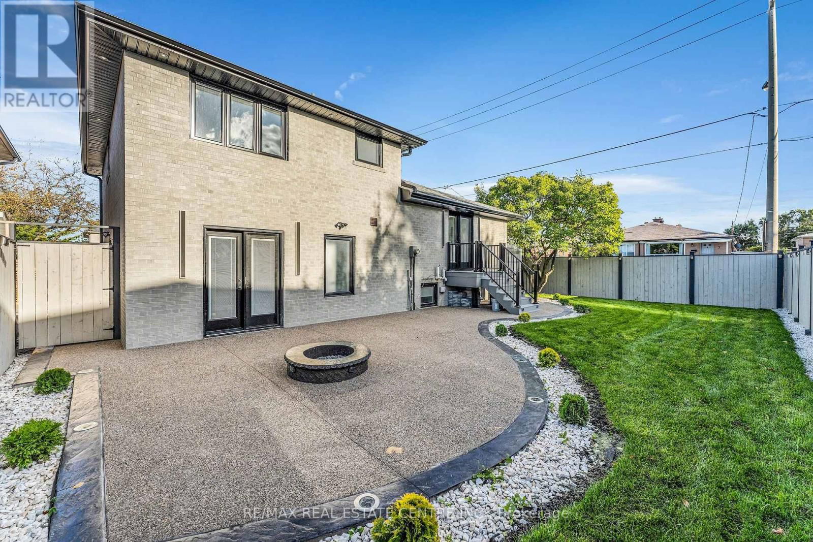 35 MUNFORD CRESCENT Image 44