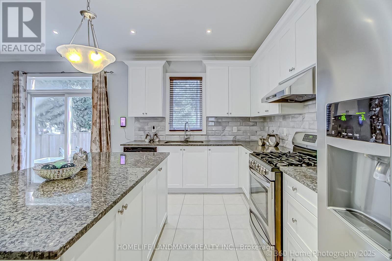 1432 SANDHURST CRESCENT Image 11
