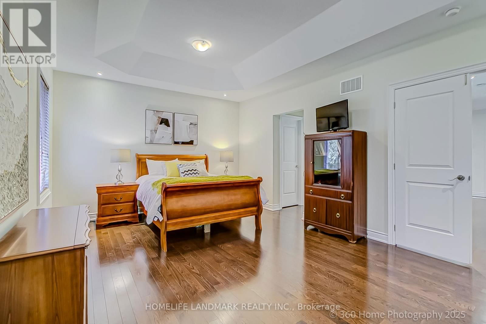 1432 SANDHURST CRESCENT Image 18