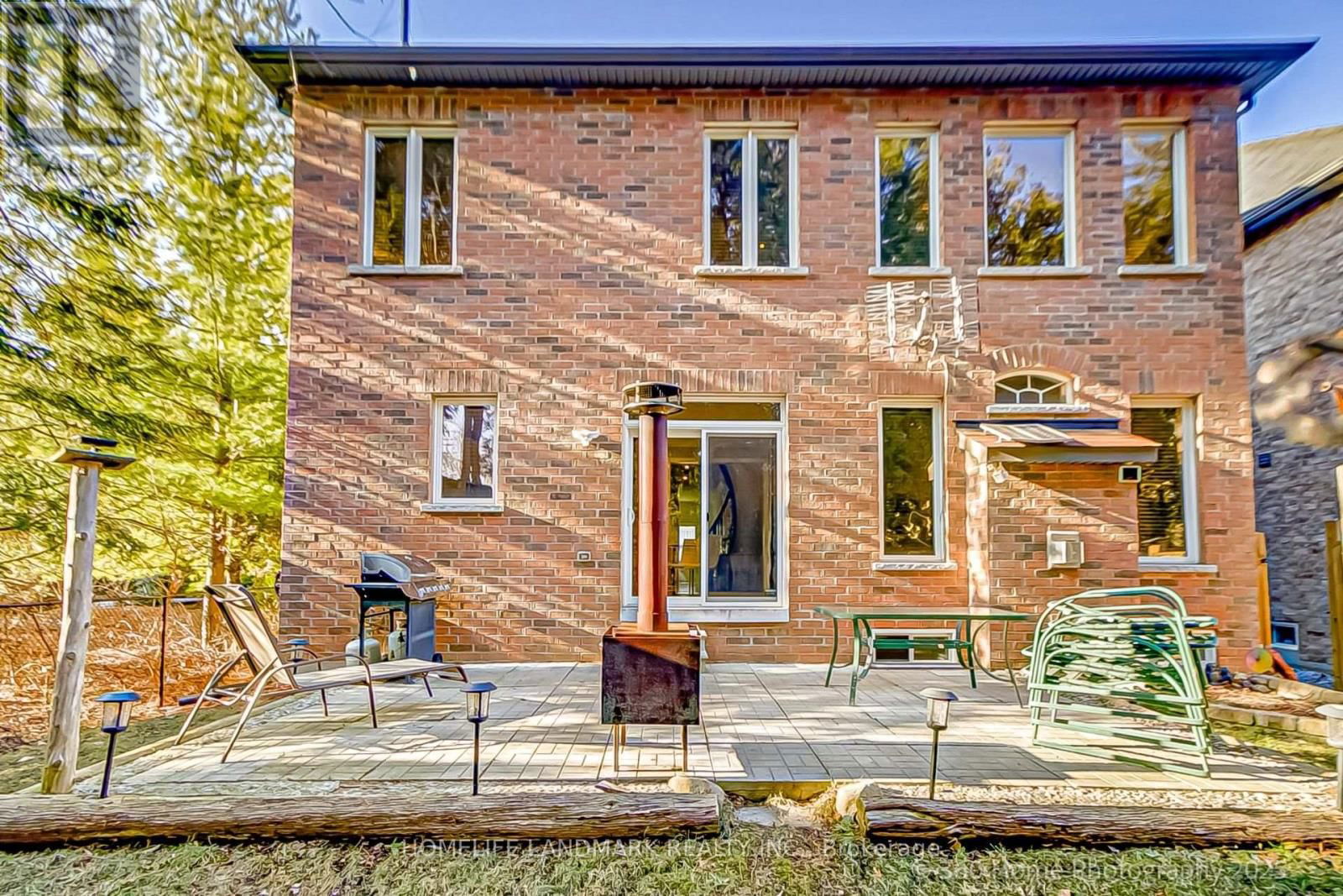1432 SANDHURST CRESCENT Image 36