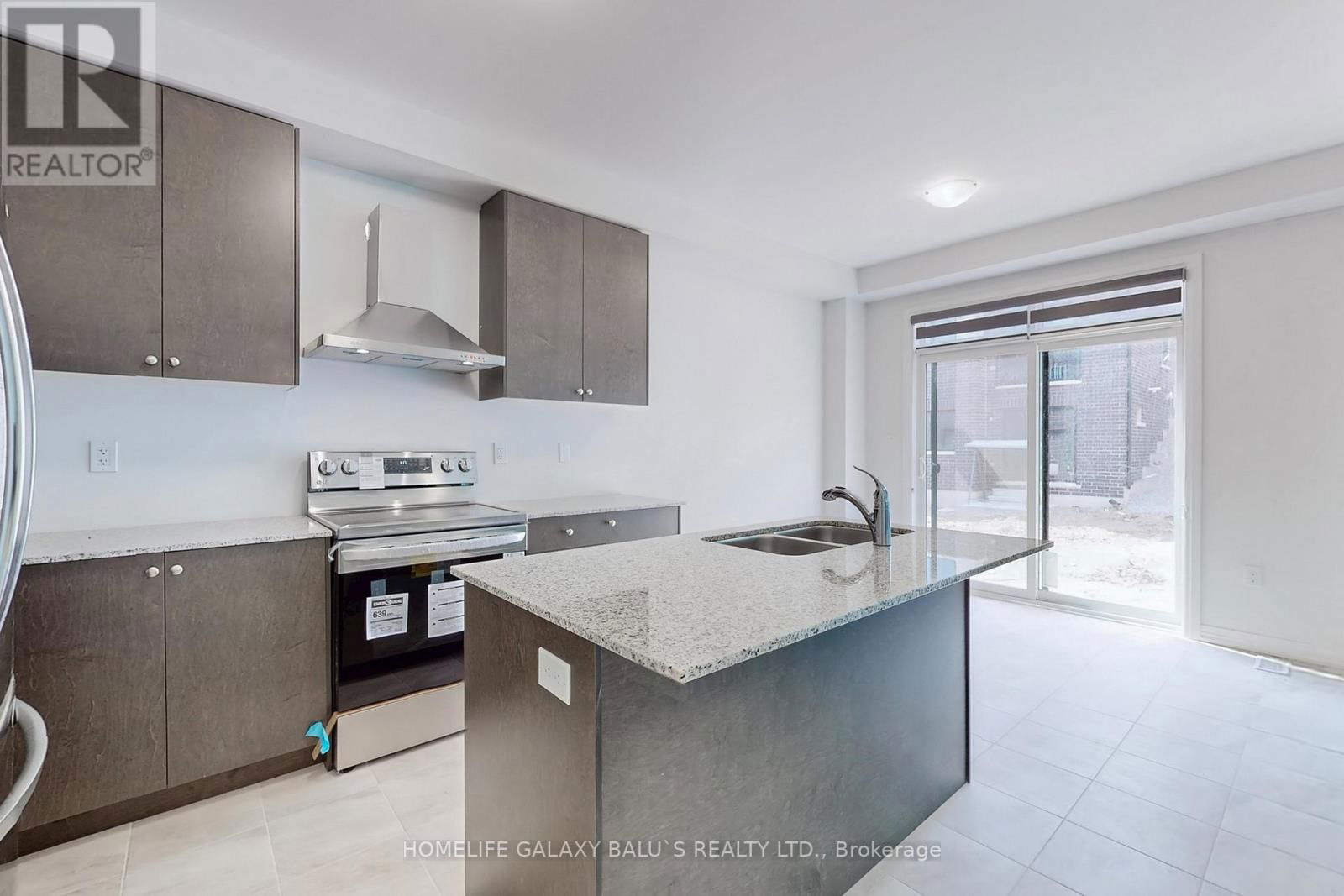 2968 SEAGRASS STREET Image 4