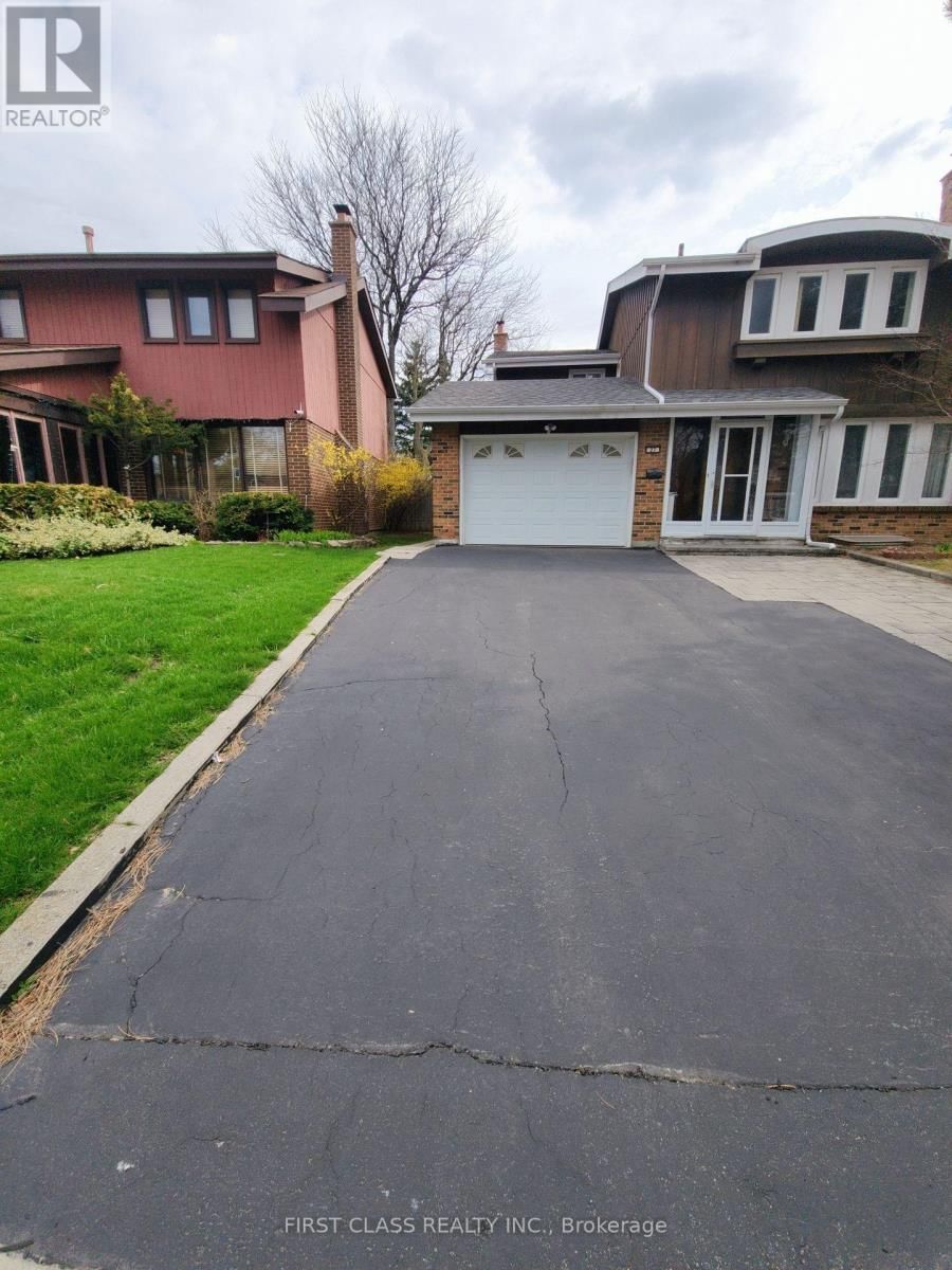 27 MACKLINGATE COURT Image 15