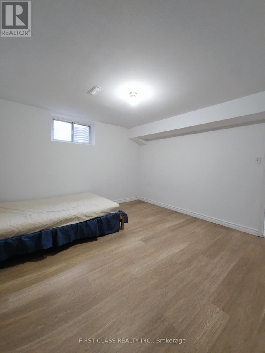 27 MACKLINGATE COURT Image 7