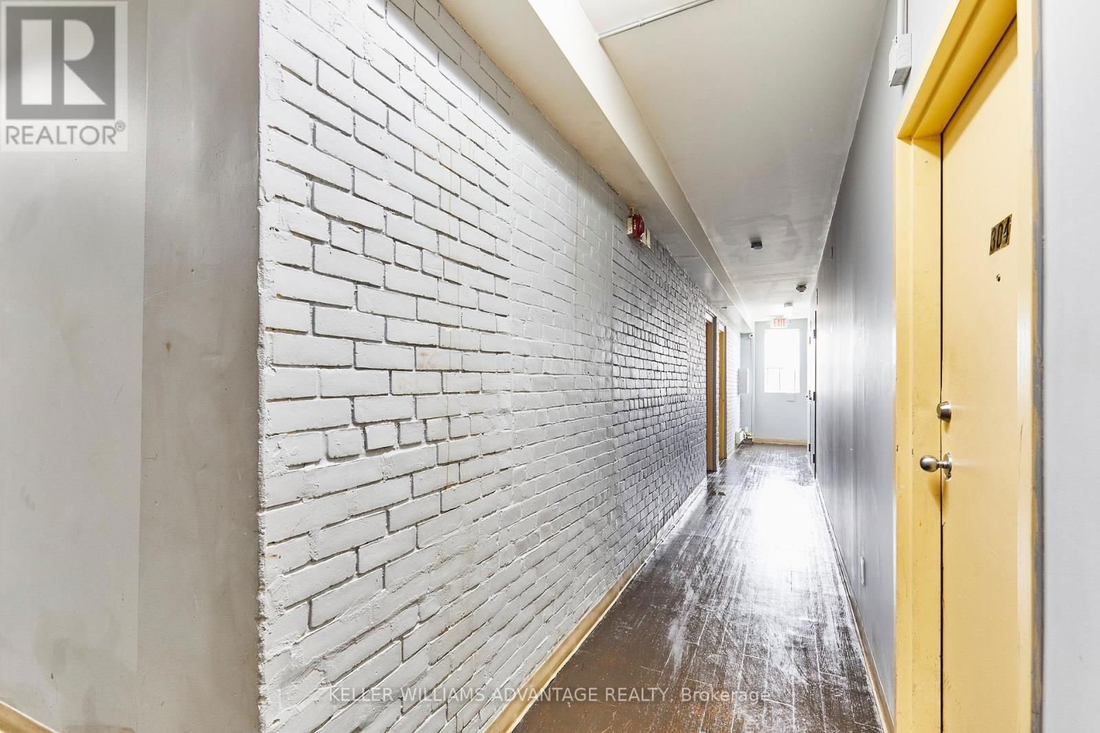 1395 GERRARD STREET EAST Image 10