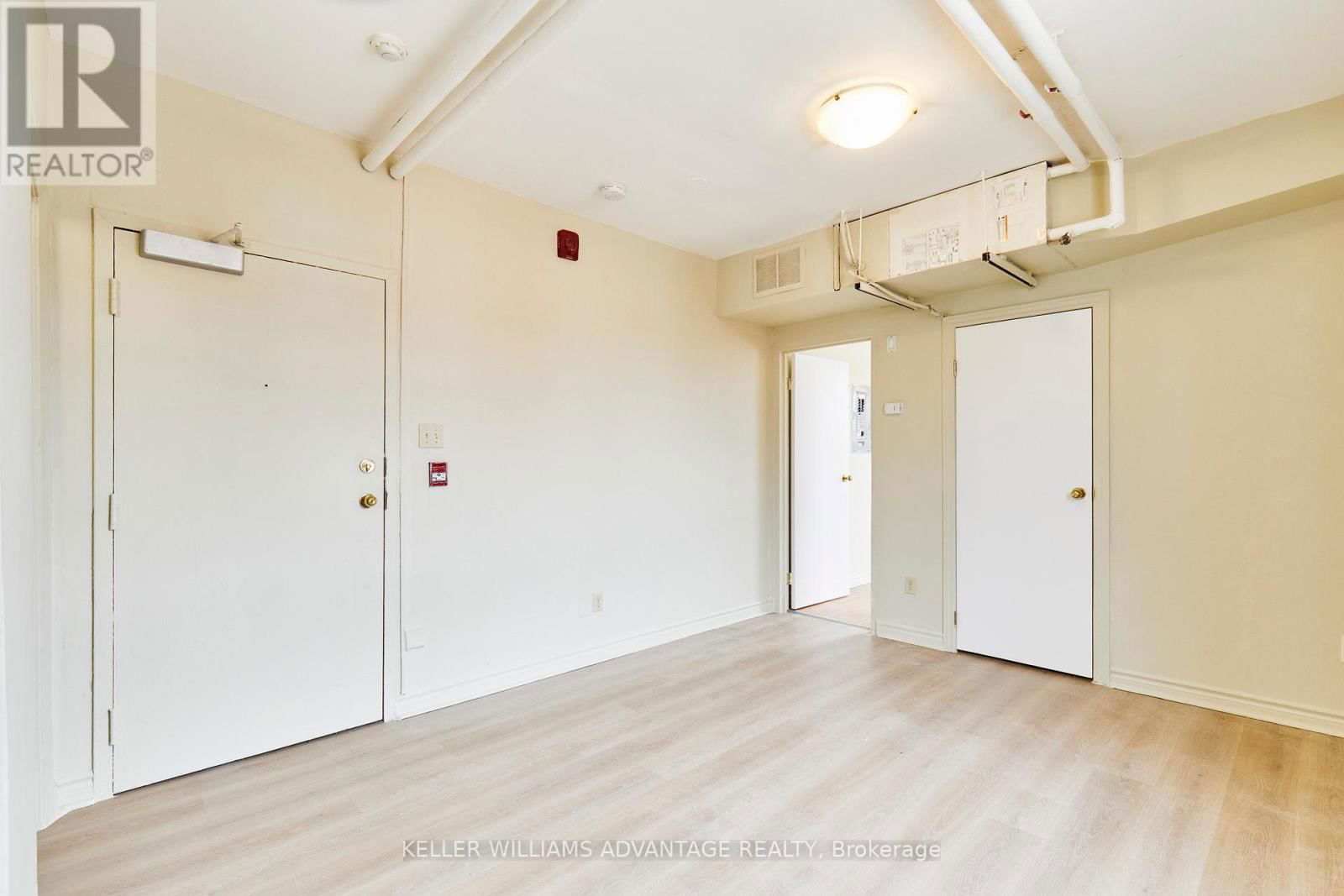 1395 GERRARD STREET EAST Image 31