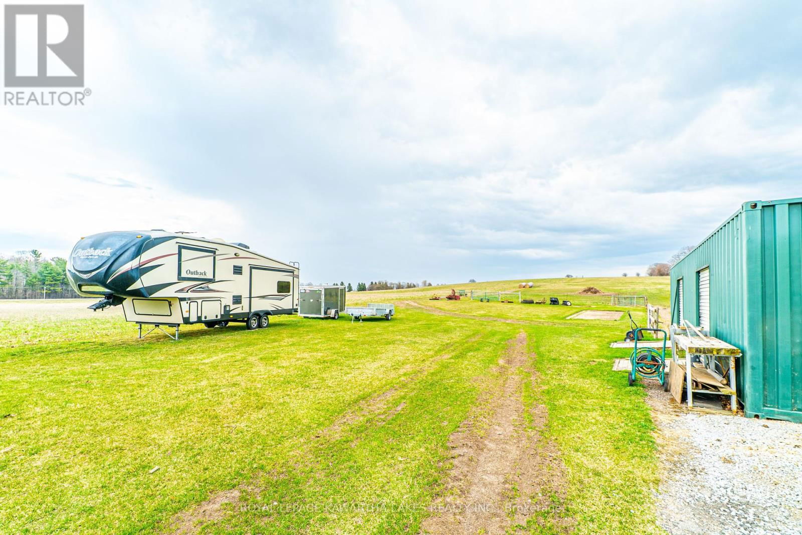 2960 BRADBURN ROAD Image 34