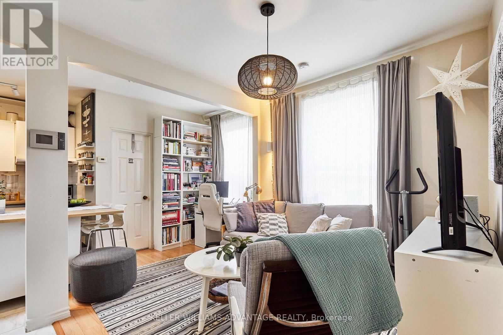 280 WOODFIELD ROAD Image 18