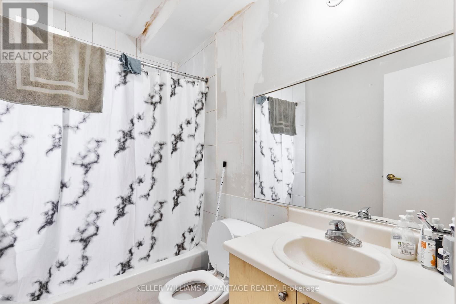 280 WOODFIELD ROAD Image 22