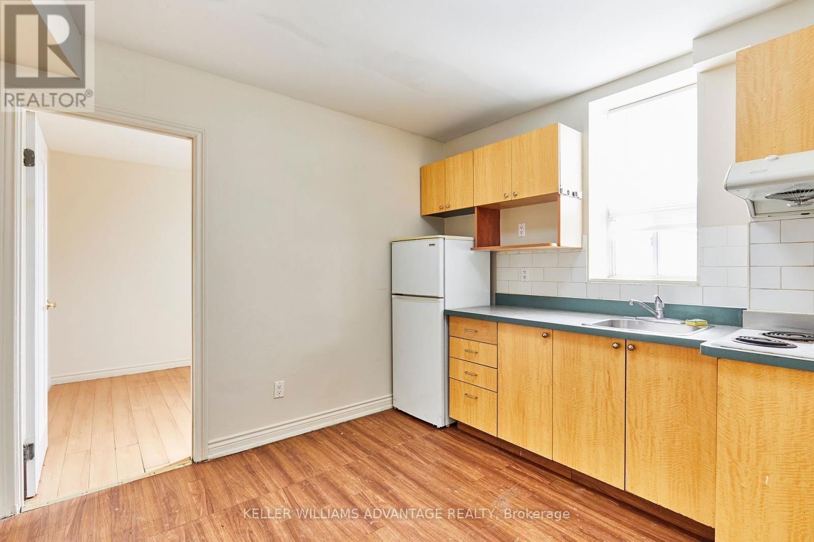 280 WOODFIELD ROAD Image 25