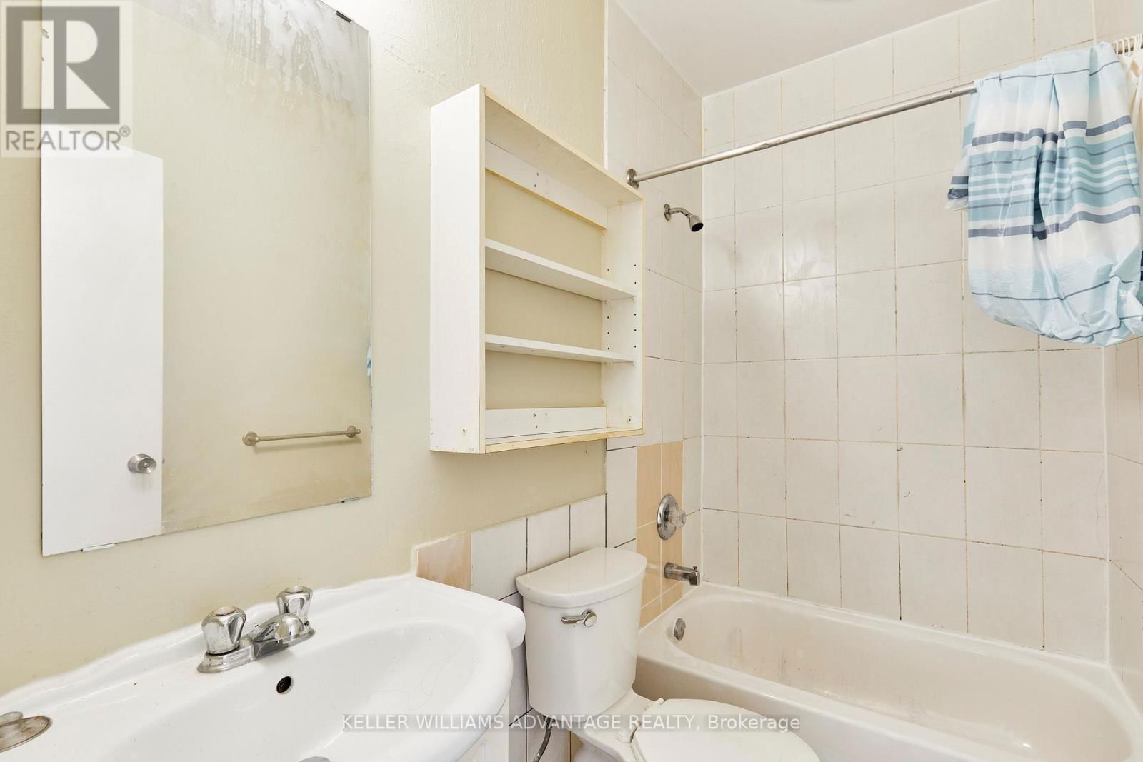 280 WOODFIELD ROAD Image 35