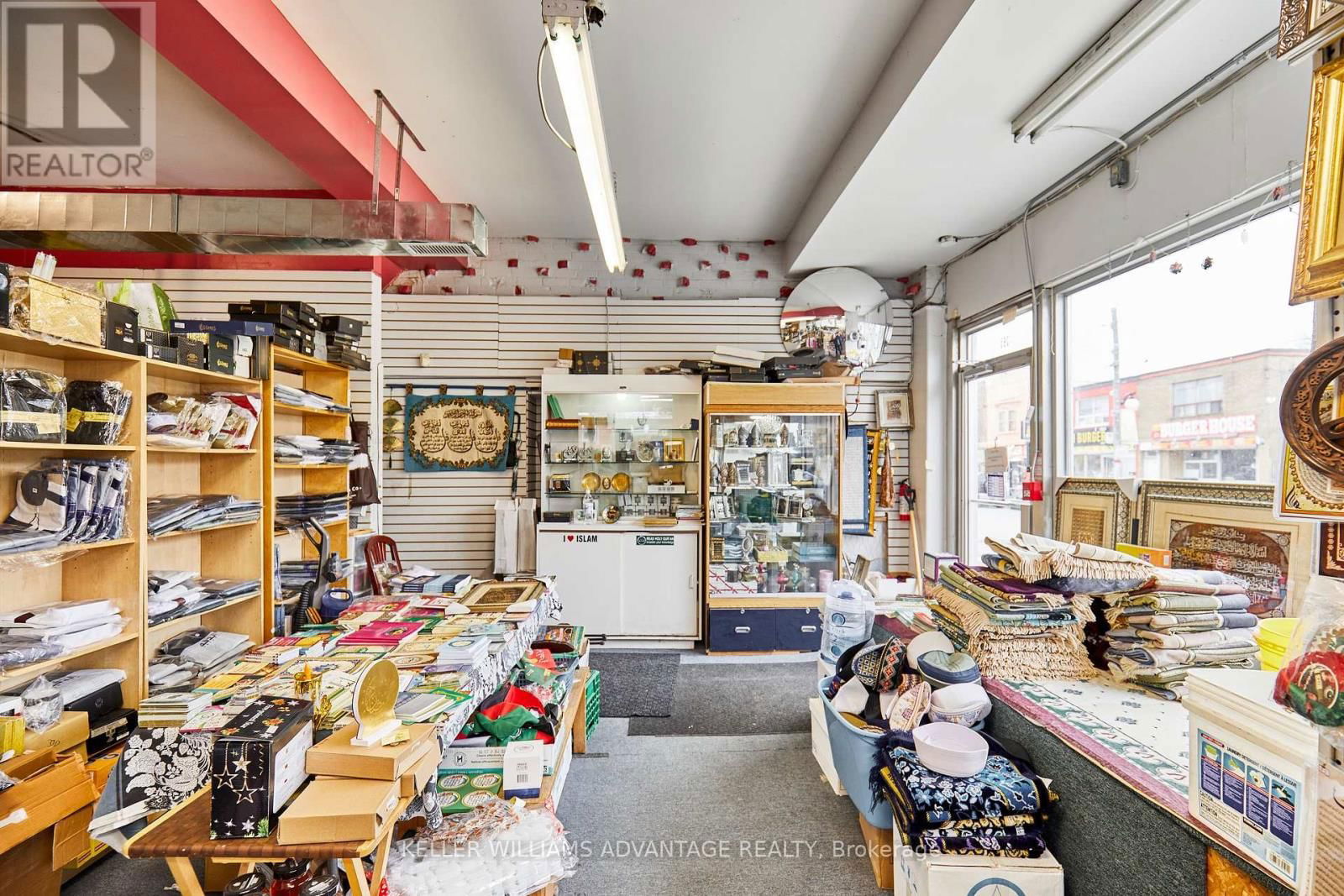 280 WOODFIELD ROAD Image 4