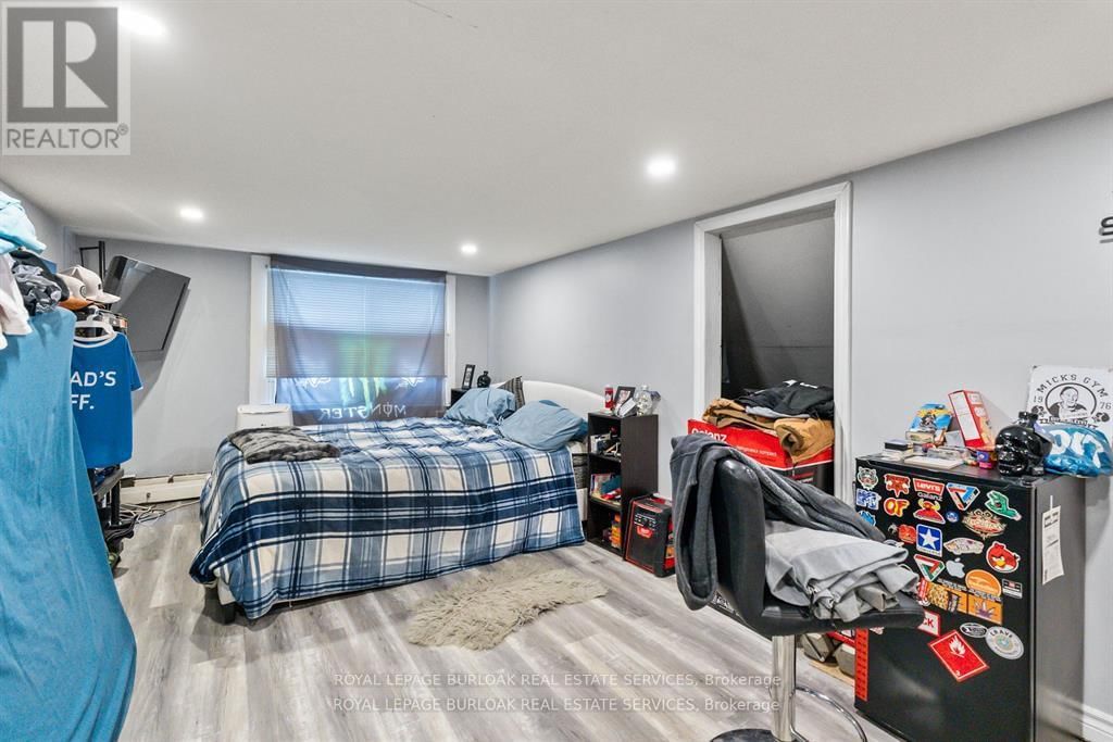 191 SIMCOE STREET SOUTH Image 16