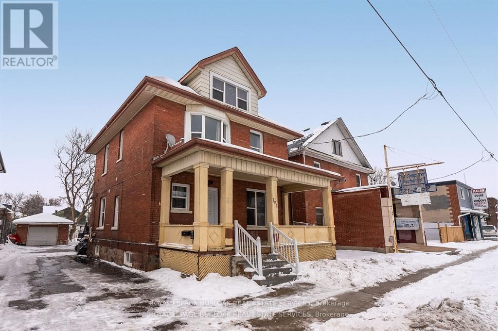191 SIMCOE STREET SOUTH Image 2