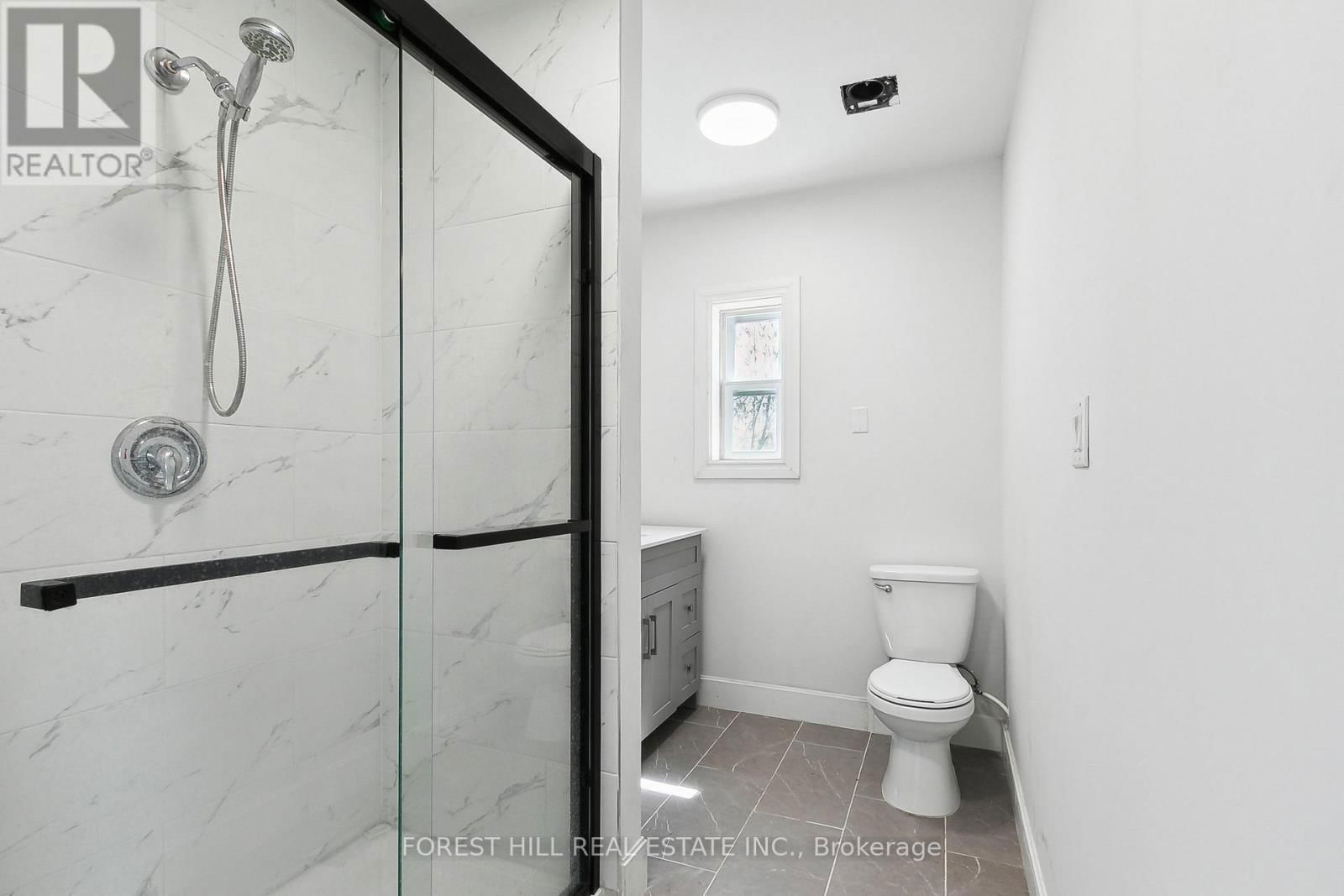 #Upper - 127 RALEIGH AVENUE Image 20