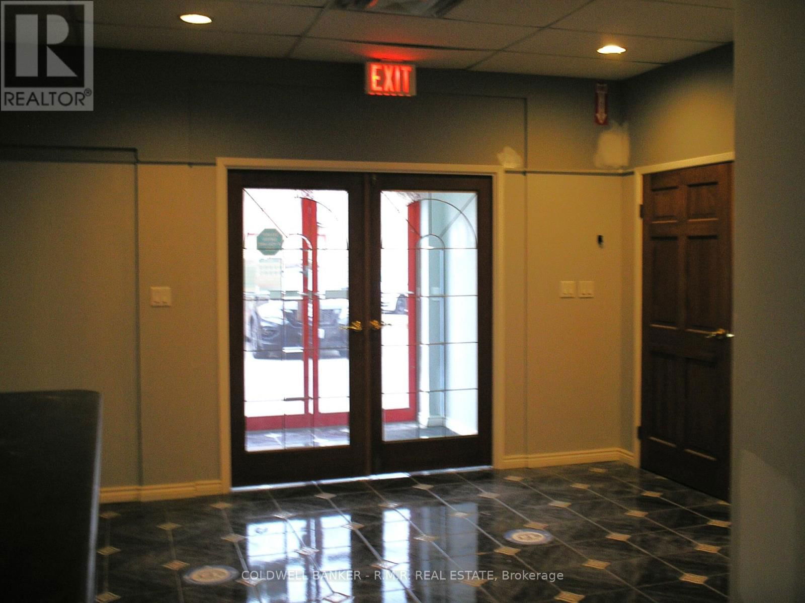 23 - 10 SUNRAY STREET WEST Image 7
