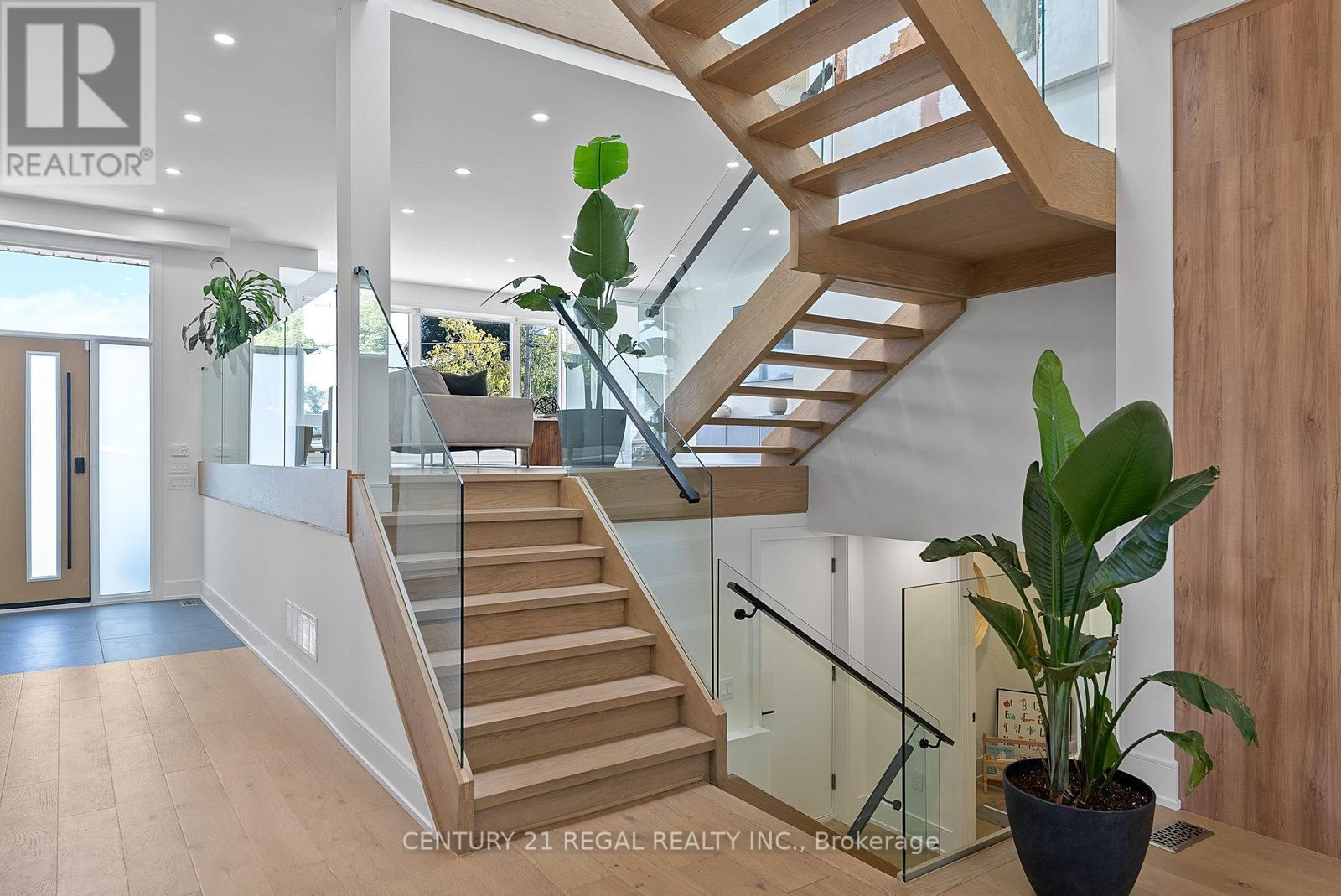 84 BEXHILL AVENUE Image 11