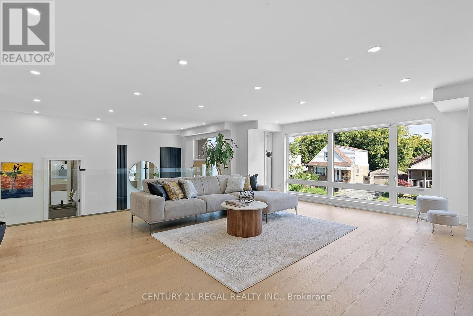 84 BEXHILL AVENUE Image 14
