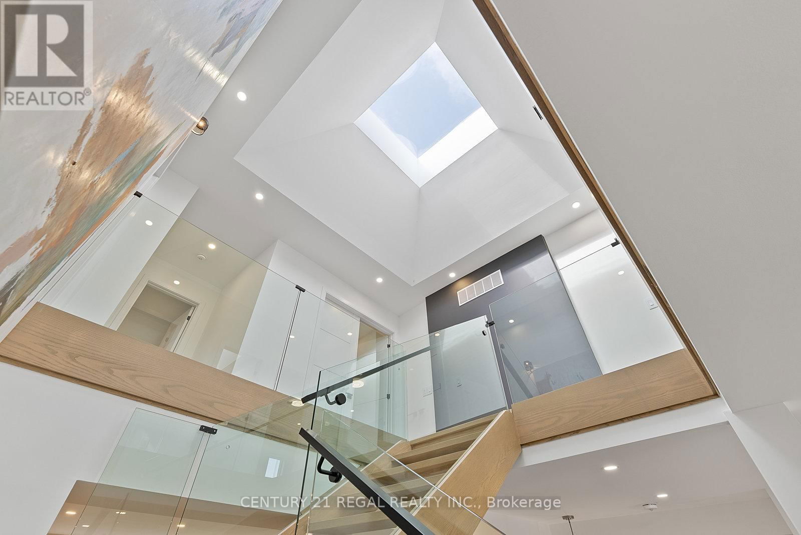 84 BEXHILL AVENUE Image 17