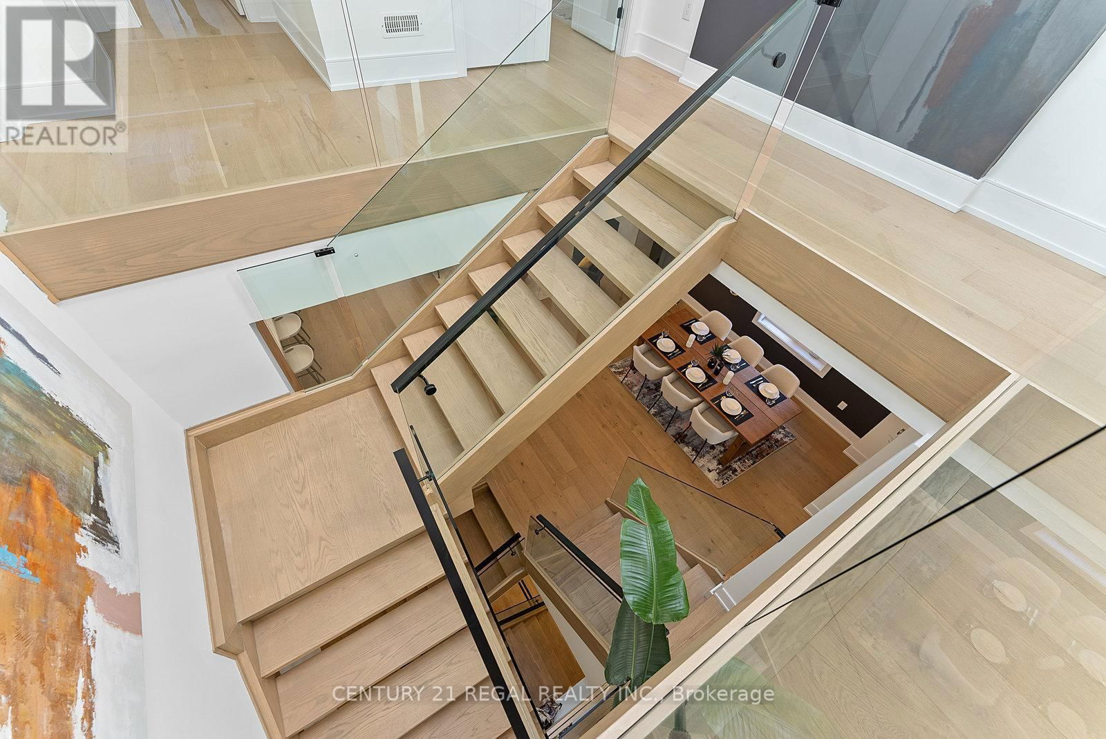 84 BEXHILL AVENUE Image 18