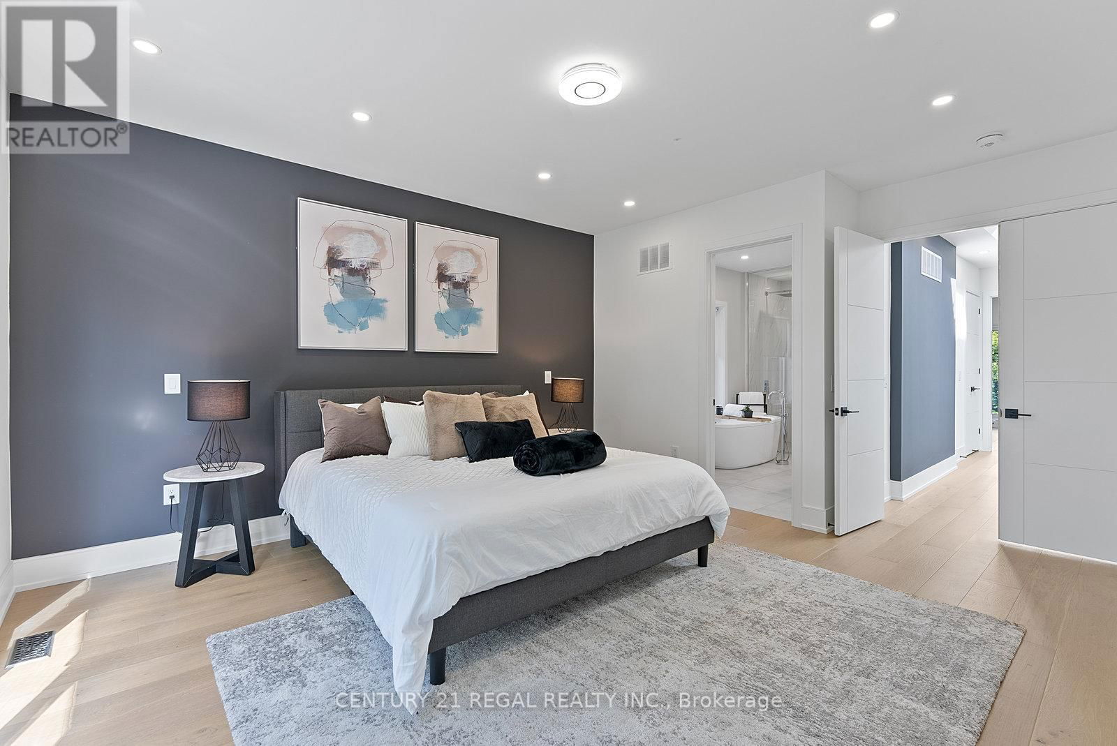 84 BEXHILL AVENUE Image 20