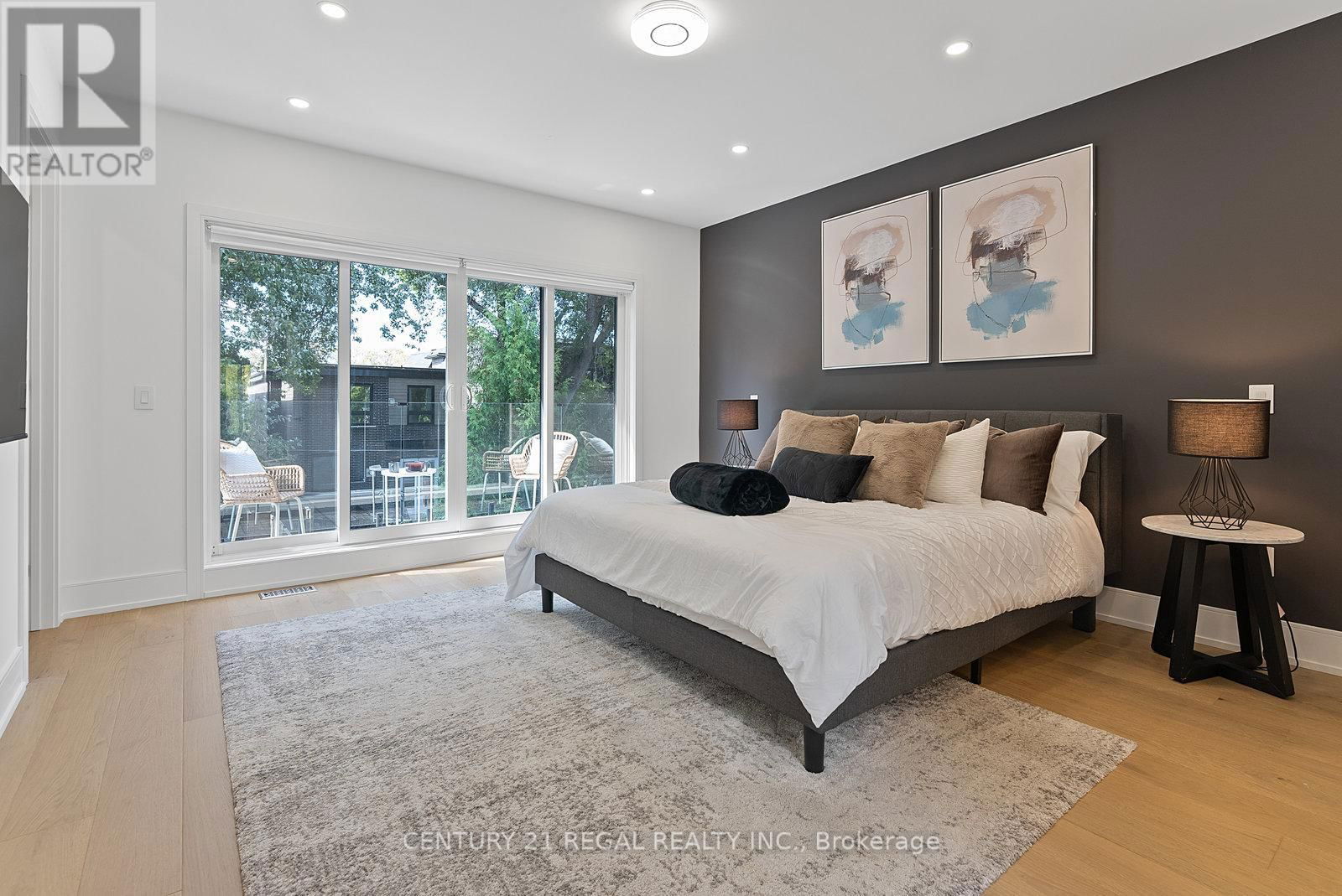 84 BEXHILL AVENUE Image 21