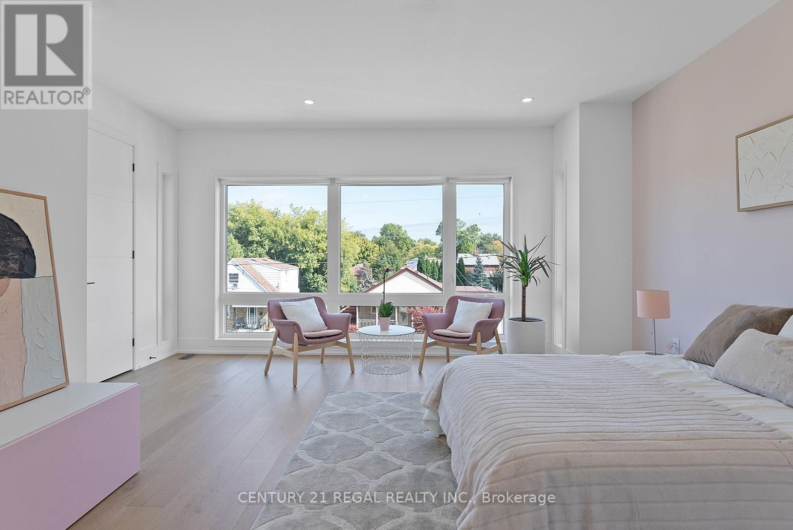 84 BEXHILL AVENUE Image 25