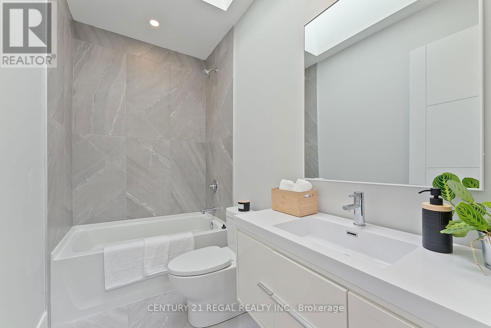 84 BEXHILL AVENUE Image 28