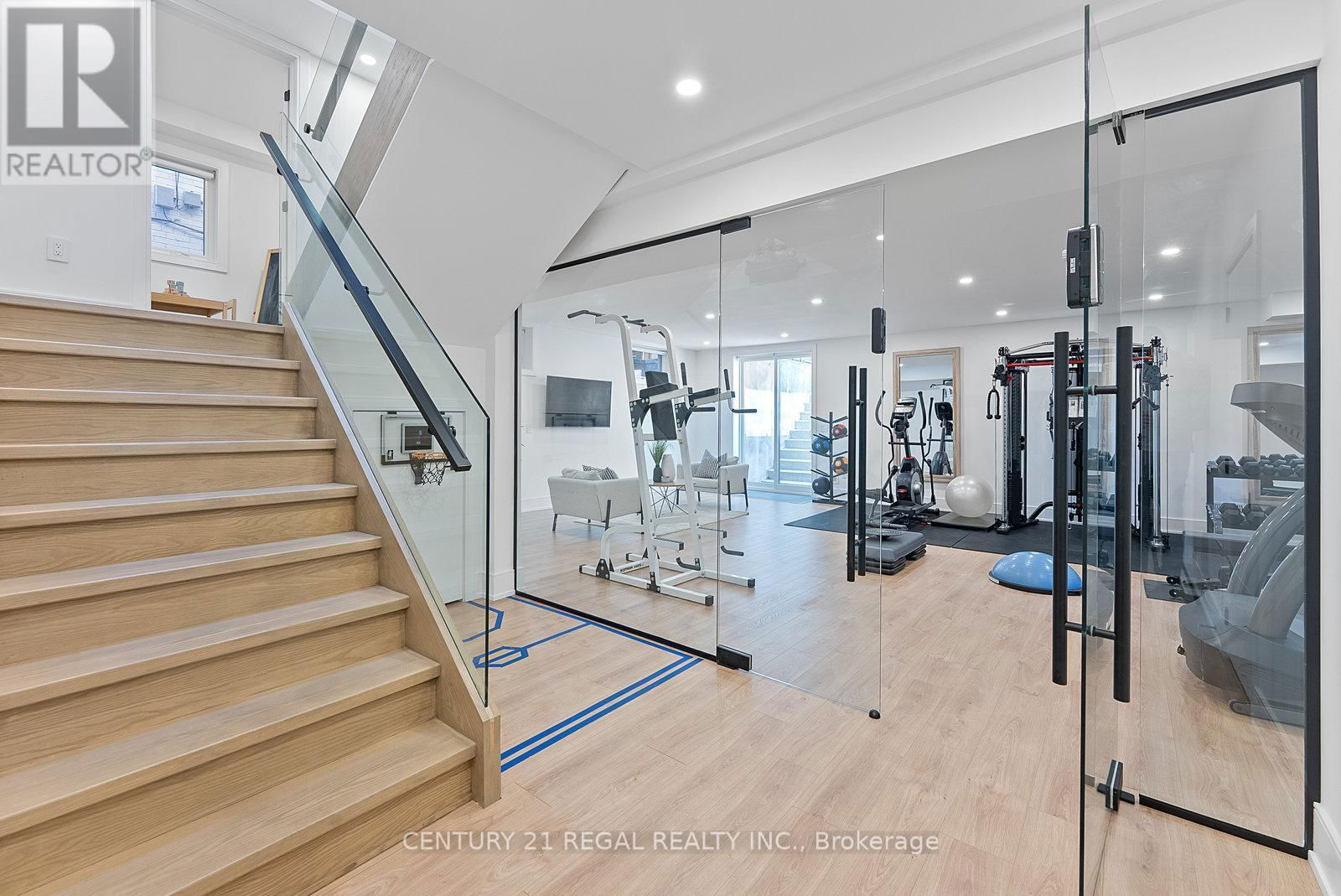 84 BEXHILL AVENUE Image 34