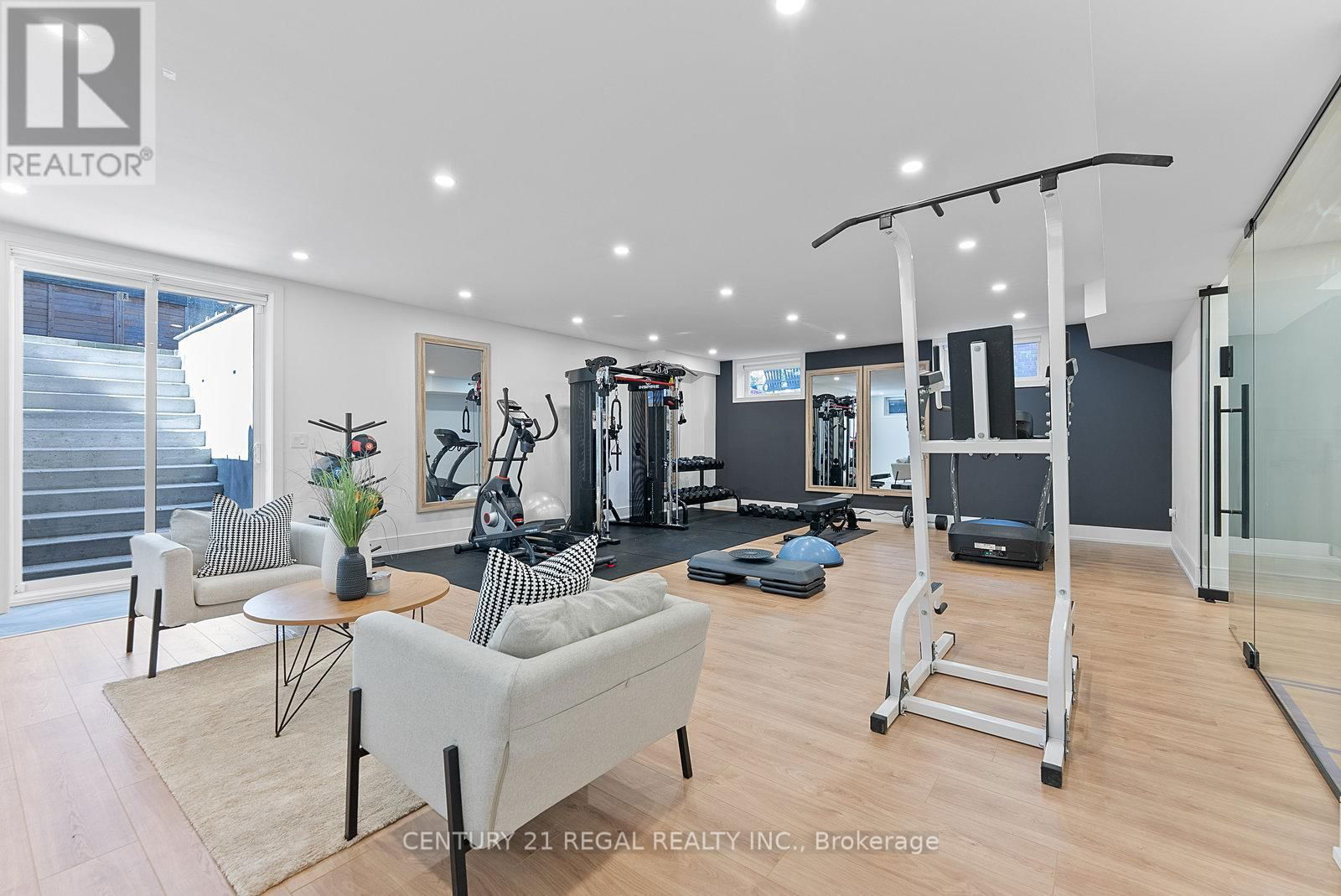 84 BEXHILL AVENUE Image 35
