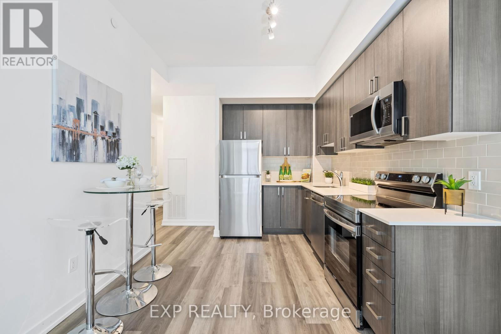 1702 - 1480 BAYLY STREET Image 4