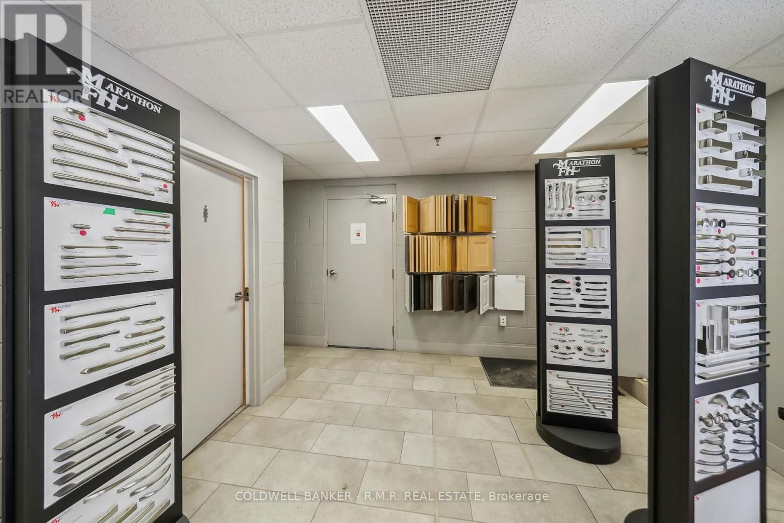 108 INDUSTRIAL DRIVE Image 20