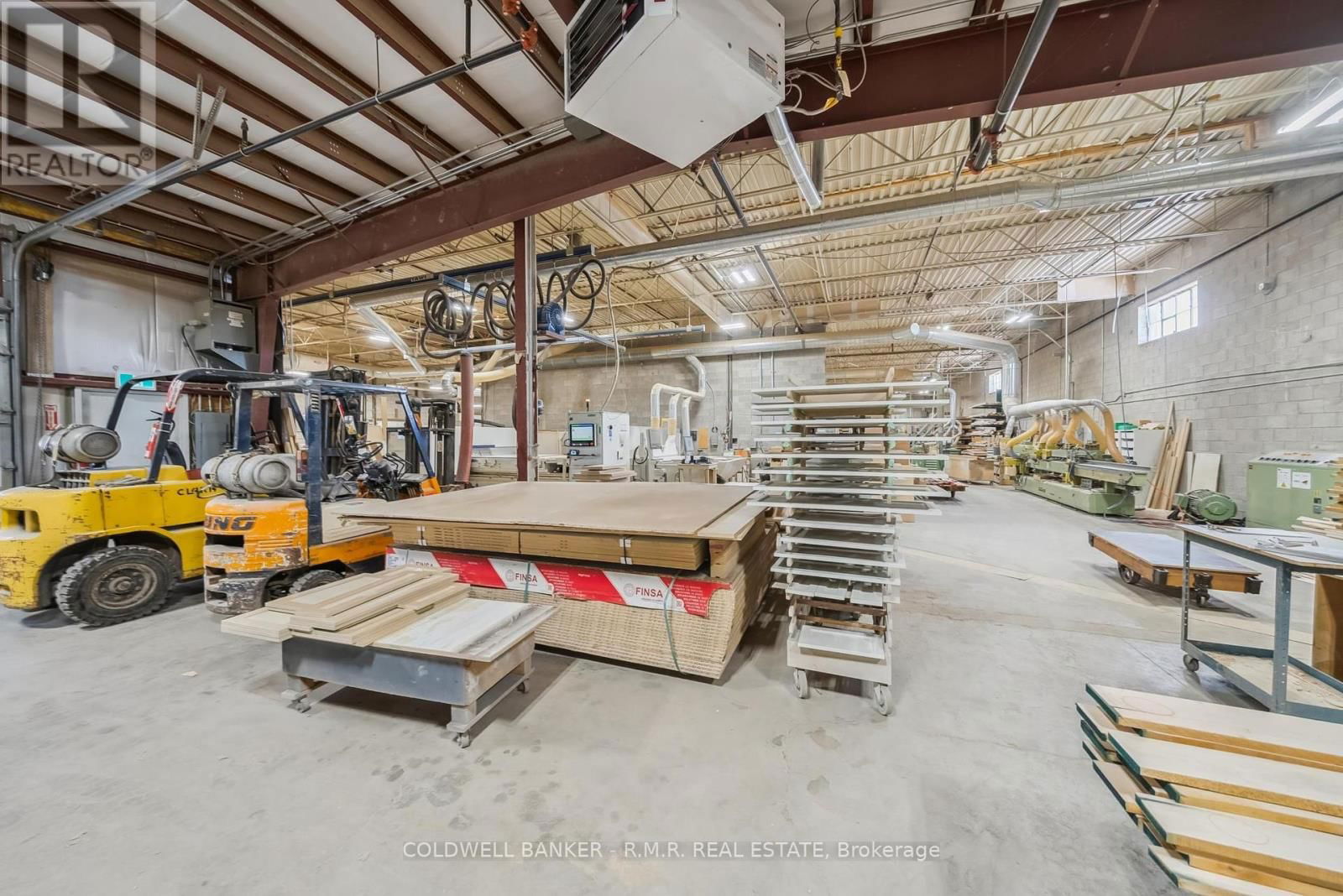 108 INDUSTRIAL DRIVE Image 30