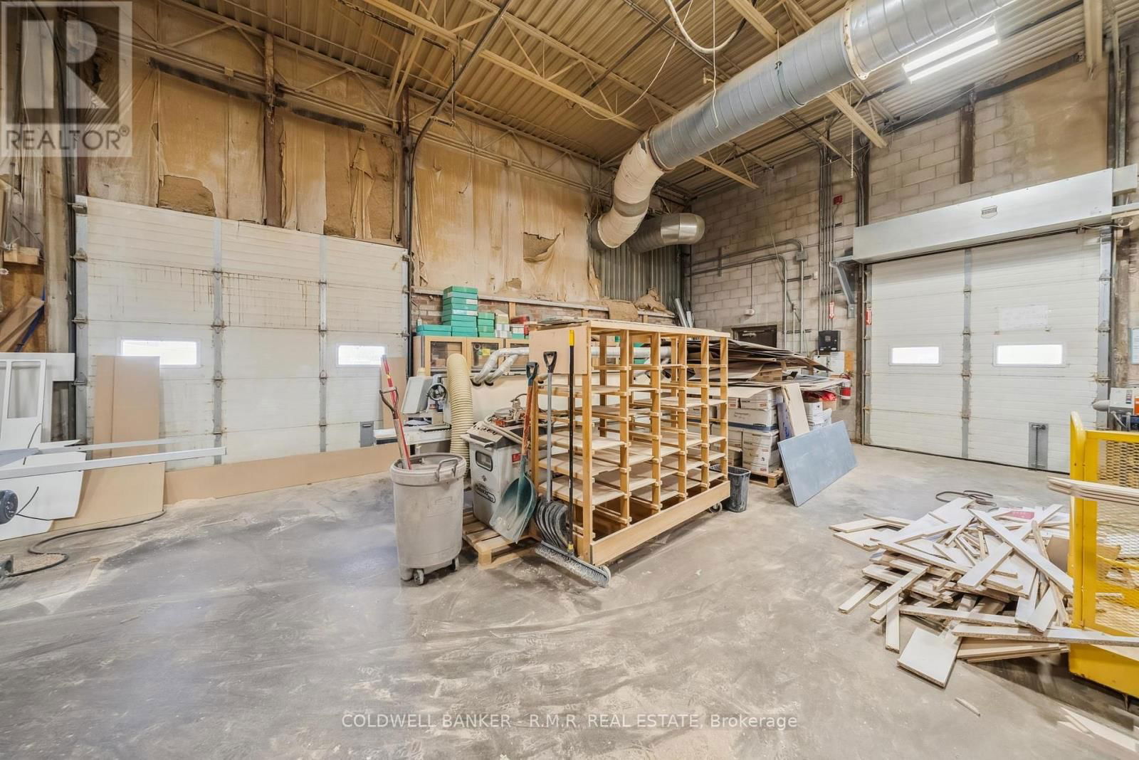 108 INDUSTRIAL DRIVE Image 32