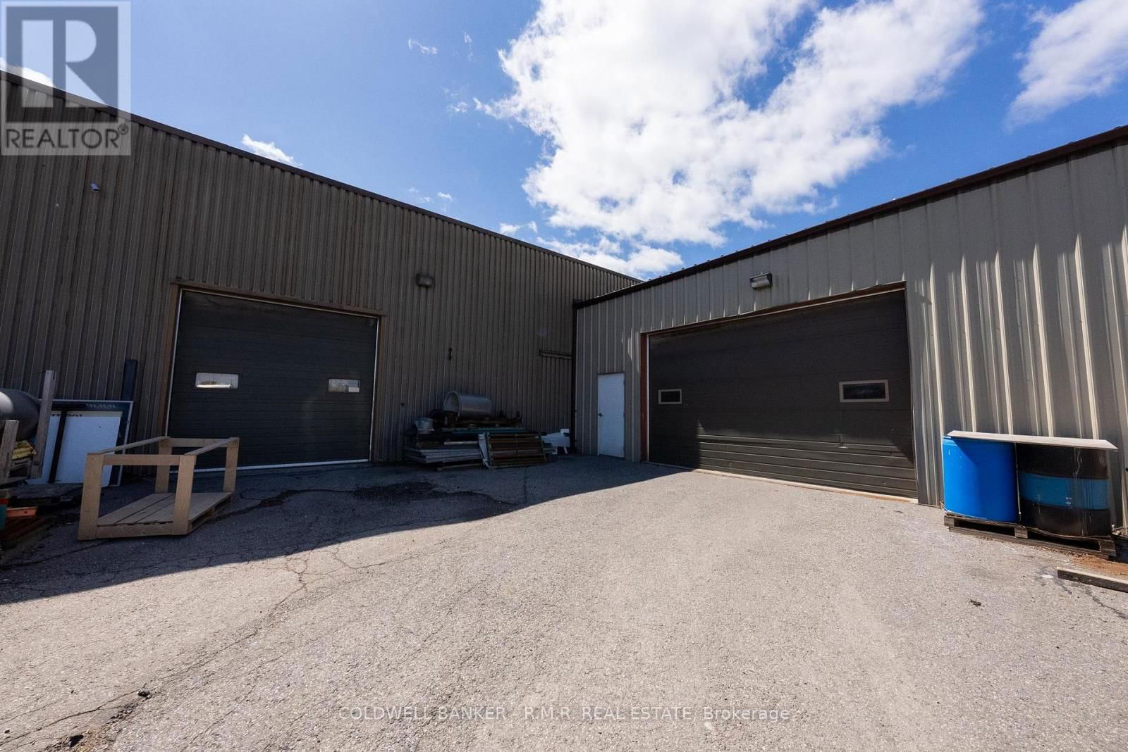 108 INDUSTRIAL DRIVE Image 44