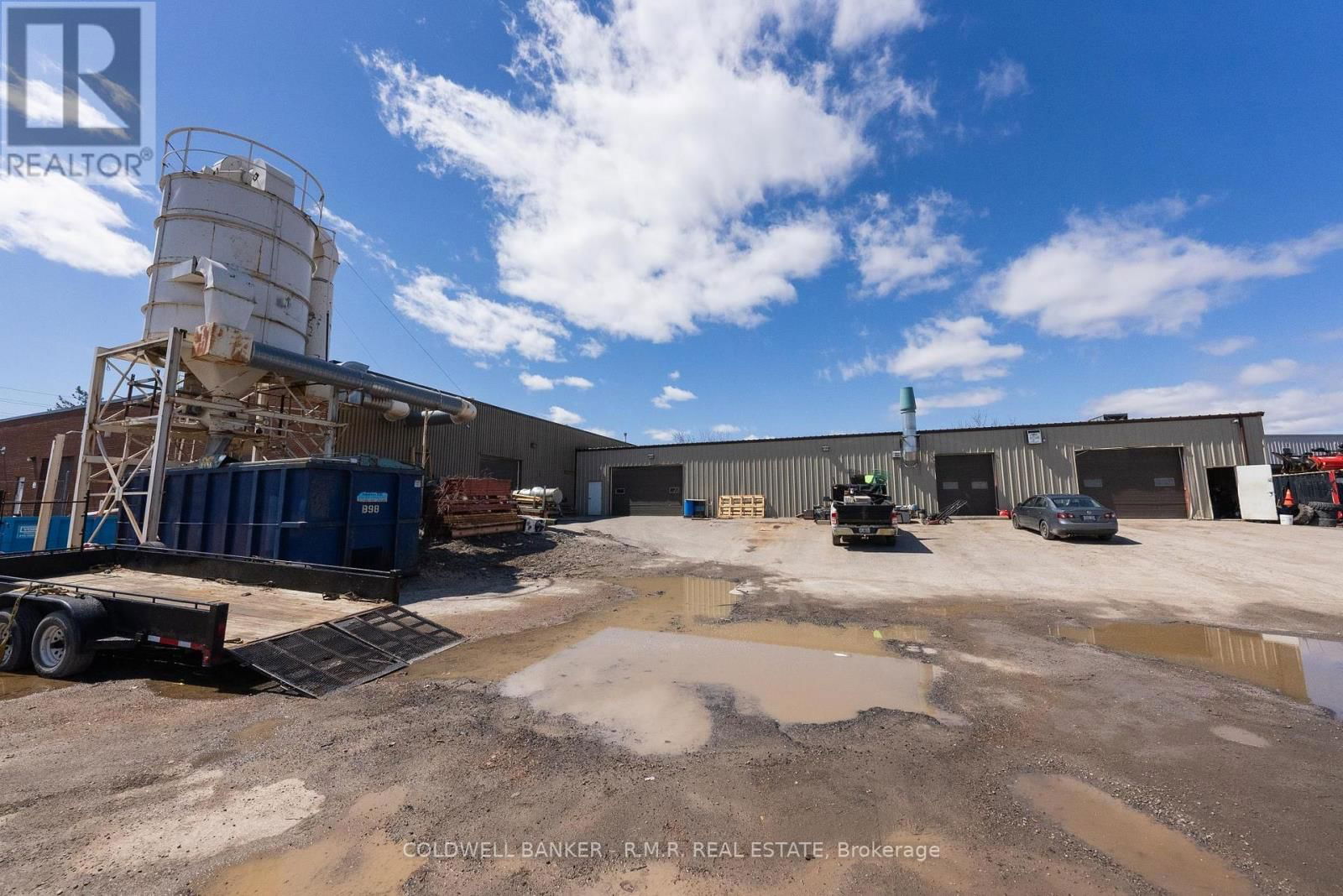 108 INDUSTRIAL DRIVE Image 45