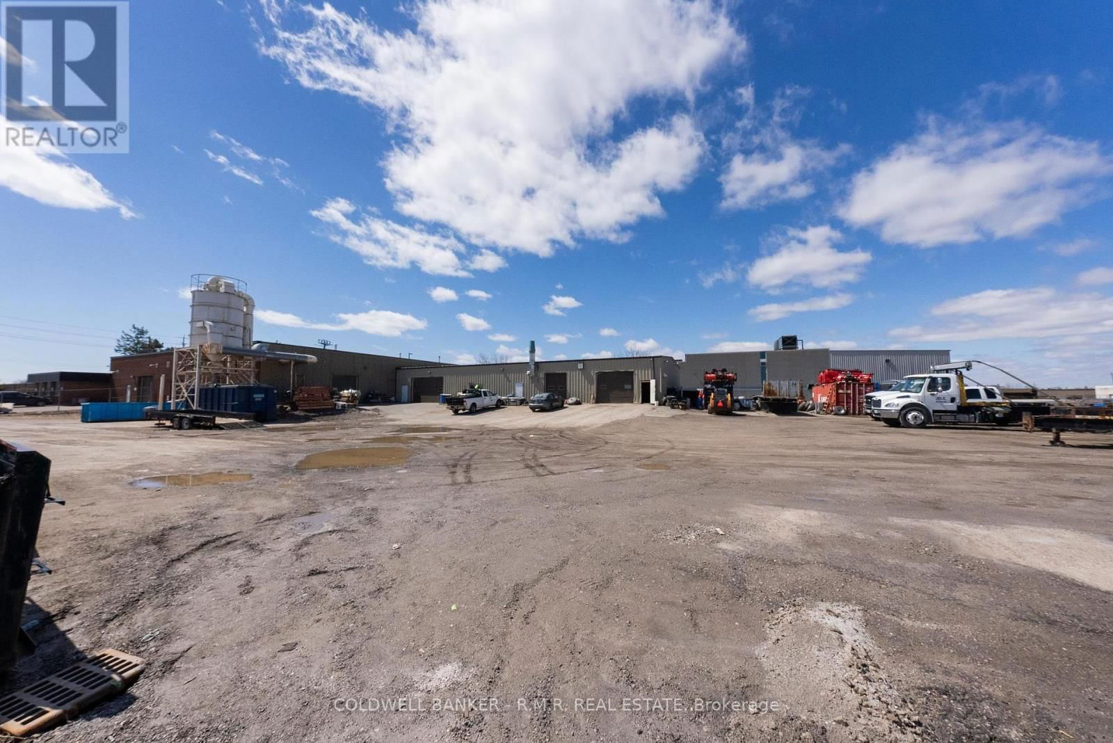 108 INDUSTRIAL DRIVE Image 47