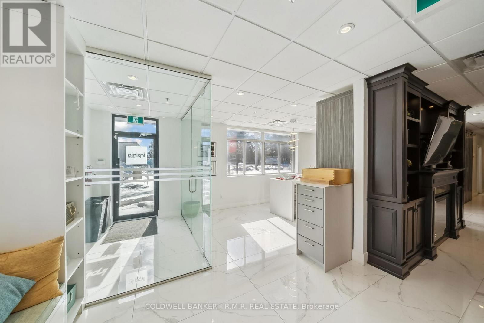 108 INDUSTRIAL DRIVE Image 7