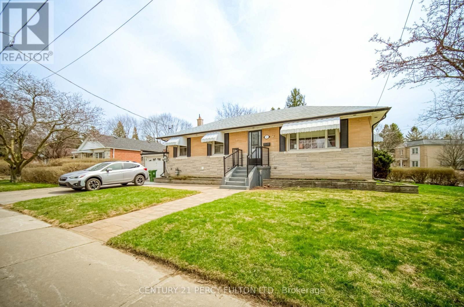 41 SQUIRES AVENUE Image 2