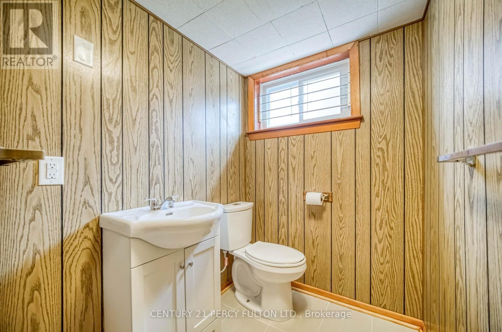 41 SQUIRES AVENUE Image 26