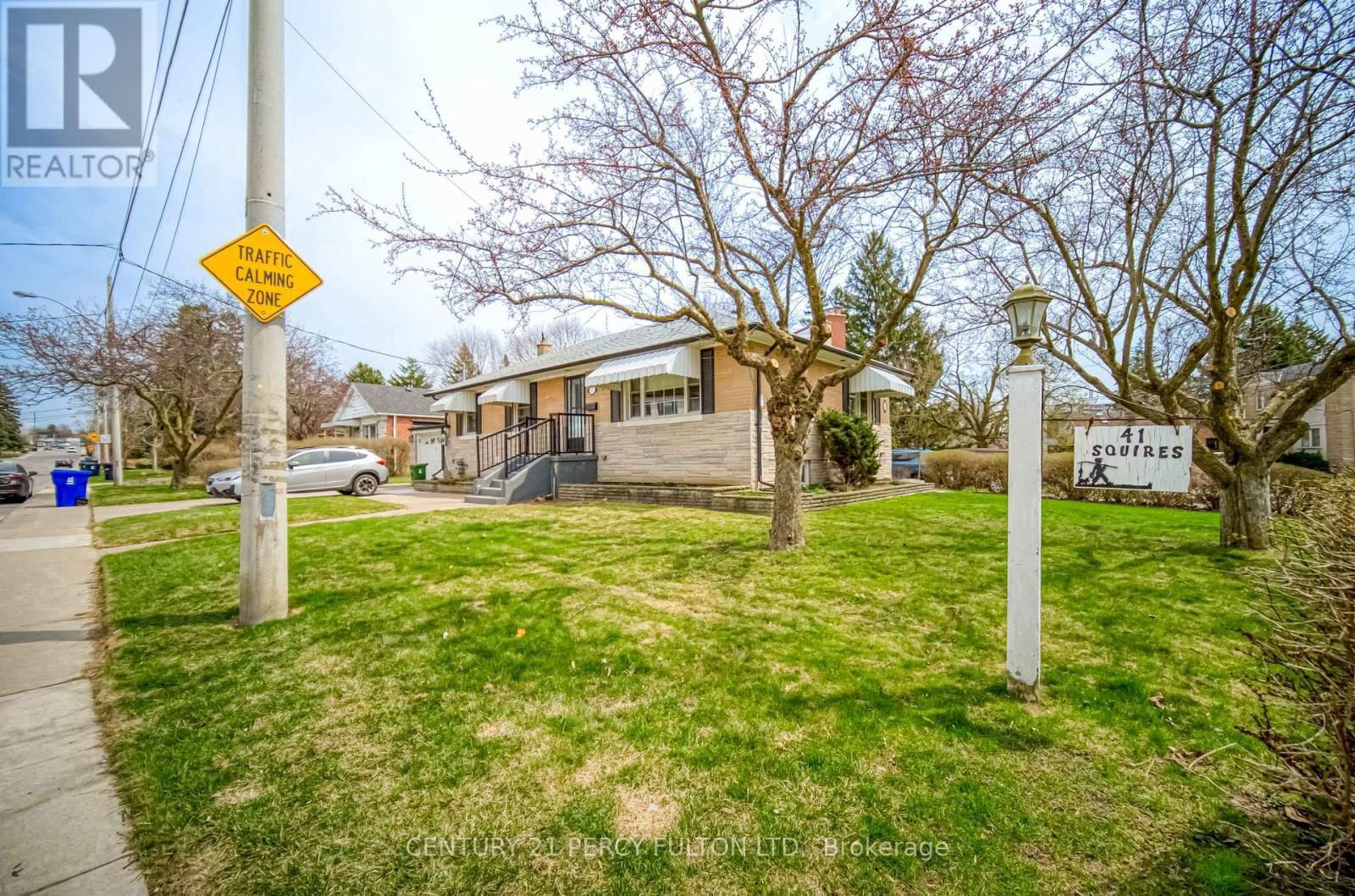 41 SQUIRES AVENUE Image 3