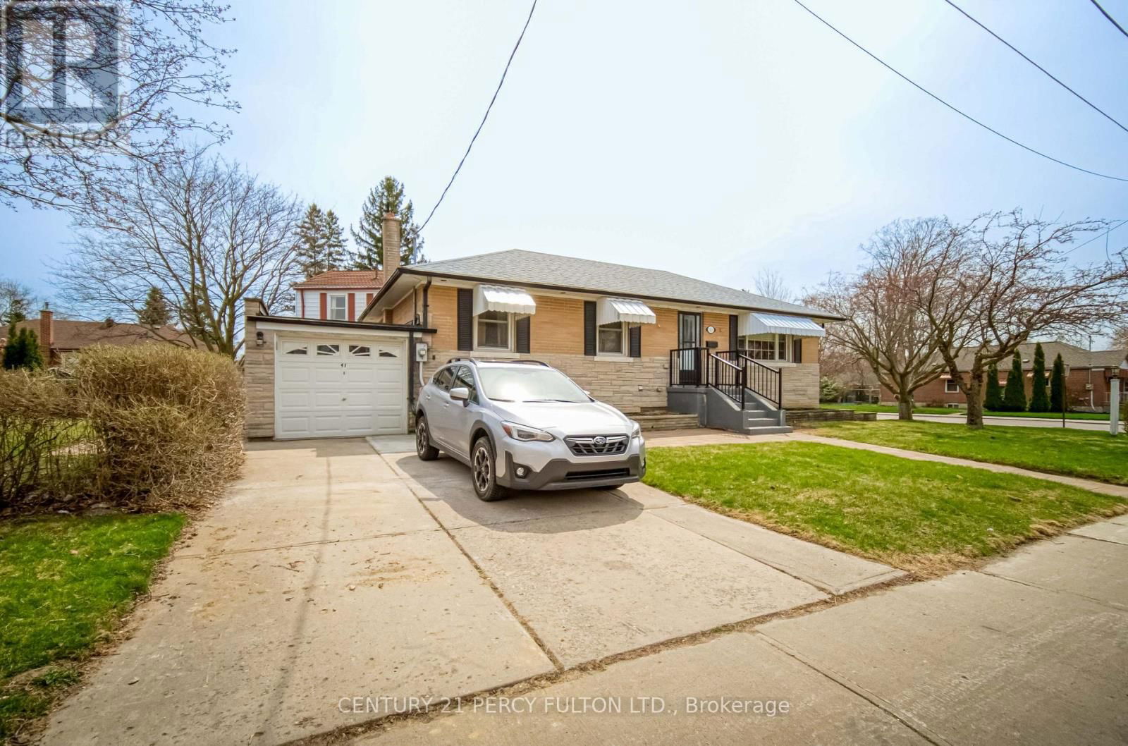 41 SQUIRES AVENUE Image 4